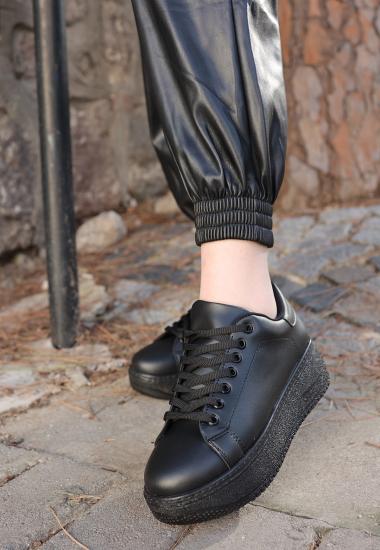 Leran Siyah Cilt Bağcıklı Spor Ayakkabı